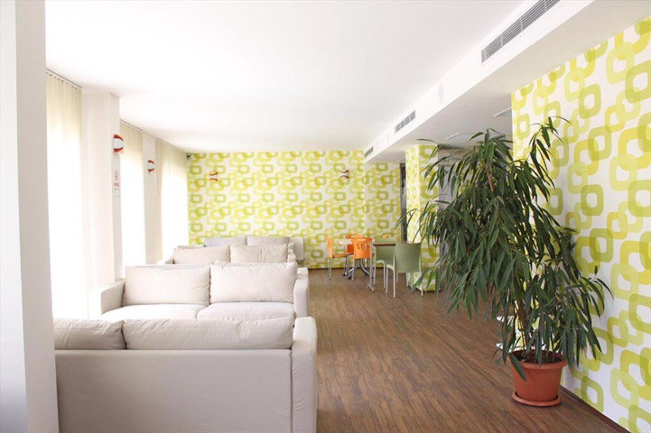 Gençlik ve Spor Bakanlığı Özel Rengarenk Yüksek Öğretim Erkek Öğrenci Yurdu